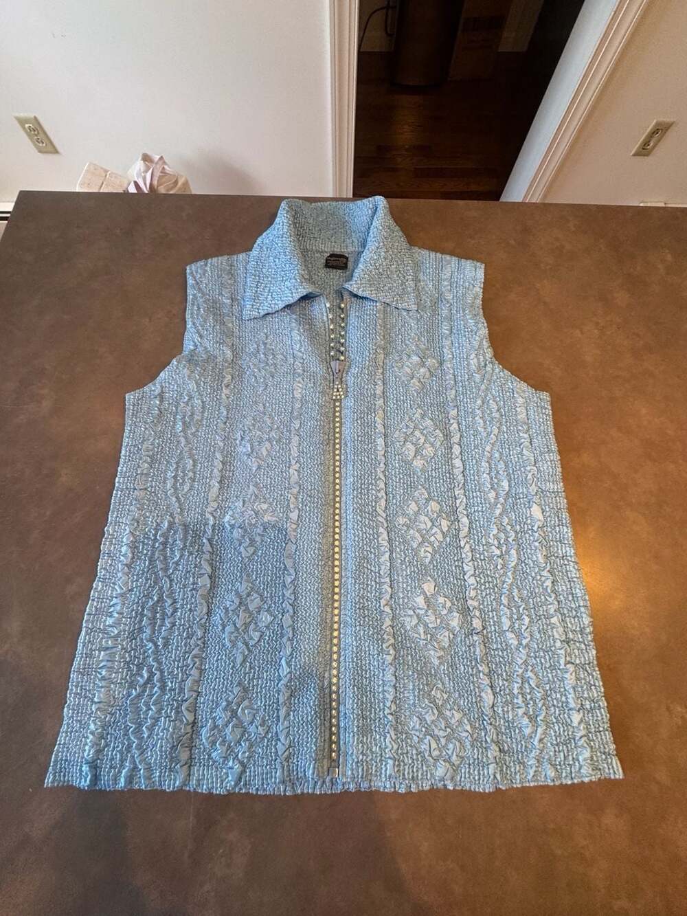 Sleeveless Vest, Light Blue, Textured Fabric with Collar and Zipper